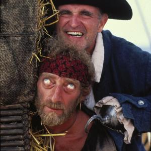 Still of Marty Feldman and Peter Boyle in Yellowbeard 1983