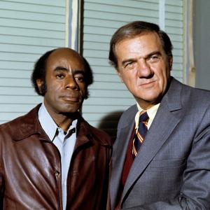 Still of Karl Malden and Roscoe Lee Browne in The Streets of San Francisco (1972)
