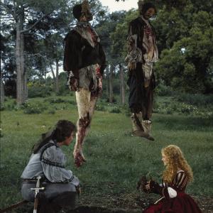 Still of Jennifer Jason Leigh and Tom Burlinson in Flesh+Blood (1985)