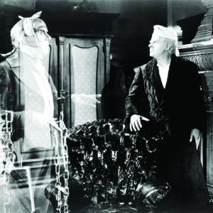 Still of Leo G. Carroll and Reginald Owen in A Christmas Carol (1938)