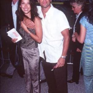 David Chokachi and Brooke Langton at event of Greitis 2 laivo uzgrobimas 1997