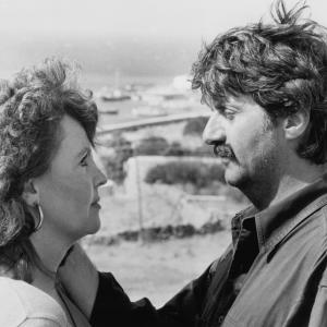 Still of Tom Conti and Pauline Collins in Shirley Valentine (1989)