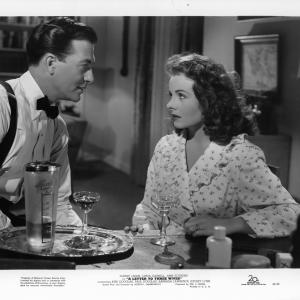 Still of Jeanne Crain and Jeffrey Lynn in A Letter to Three Wives 1949