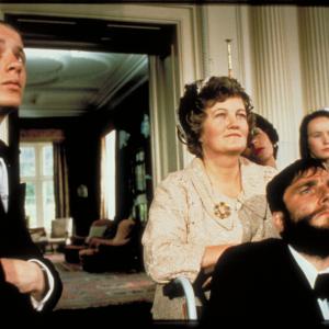 Still of Daniel Day-Lewis and Brenda Fricker in My Left Foot: The Story of Christy Brown (1989)