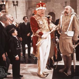 Still of Gert Frbe and Lionel Jeffries in Chitty Chitty Bang Bang 1968