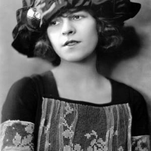 Ruth Gordon, 1920. Oscar Winner for 