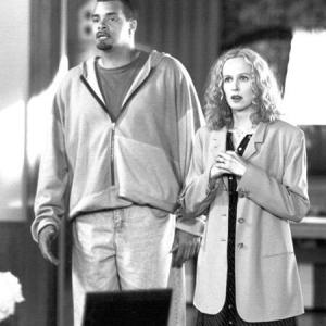 Kim Greist and Sinbad in Houseguest 1995