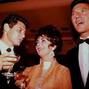 Elizabeth Taylor with Eddie Fisher and Laurence Harvey