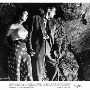 Still of Kevin McCarthy and Dana Wynter in Invasion of the Body Snatchers 1956
