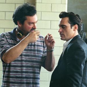 Still of Joaquin Phoenix and James Mangold in Ties jausmu riba (2005)