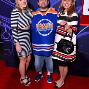 Kevin Smith Jennifer Schwalbach Smith and Harley Quinn Smith at event of Galingasis 6 2014