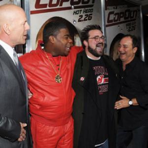 Bruce Willis, Kevin Pollak, Kevin Smith and Tracy Morgan at event of Tik nekvieskite faru! (2010)