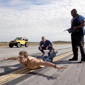 Still of Michael Clarke Duncan, Rus Blackwell and Geoff Stults in The Finder: An Orphan Walks Into a Bar (2012)