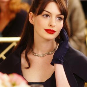 Still of Anne Hathaway in Ir velnias devi Prada 2006