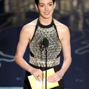Anne Hathaway at event of The Oscars (2014)
