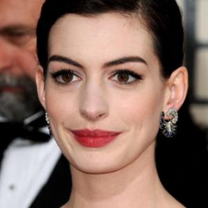 Anne Hathaway at event of The 66th Annual Golden Globe Awards (2009)