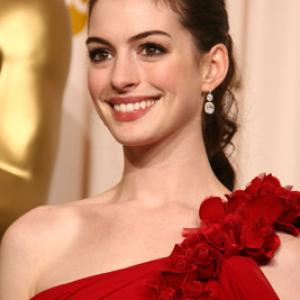 Anne Hathaway at event of The 80th Annual Academy Awards 2008