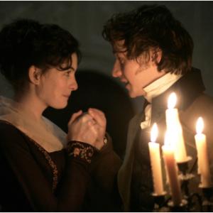 Still of Anne Hathaway and James McAvoy in Becoming Jane 2007