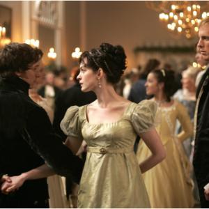 Still of Anne Hathaway and James McAvoy in Becoming Jane (2007)