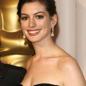 Anne Hathaway at event of The 79th Annual Academy Awards 2007