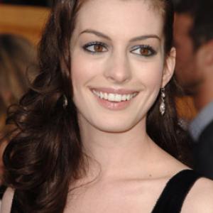Anne Hathaway at event of 12th Annual Screen Actors Guild Awards 2006