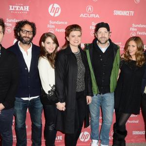 Adam Scott, Andrea Savage, Jason Sudeikis, Alison Brie, Jason Mantzoukas and Leslye Headland at event of Sleeping with Other People (2015)