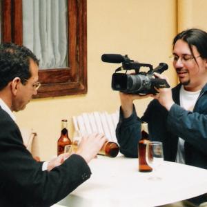 Elio Quiroga shooting EL ULTIMO MINUTERO short documentary with Emilio Gonzlez Dniz 2004