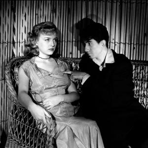 Still of Daniel Glin and Nicole Courcel in Rendezvous de juillet 1949