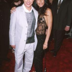 Jet Li and Aaliyah at event of Romeo turi mirti (2000)