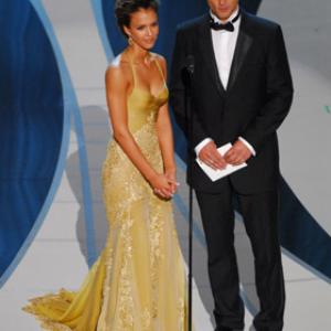 Jessica Alba and Eric Bana at event of The 78th Annual Academy Awards (2006)