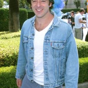 Gil Bellows at event of Blues Big Musical Movie 2000