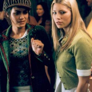 Still of Jessica Biel and Shannyn Sossamon in The Rules of Attraction (2002)