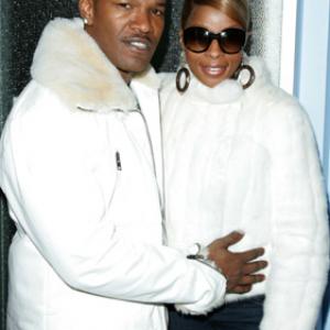 Mary J Blige and Jamie Foxx at event of Total Request Live 1999