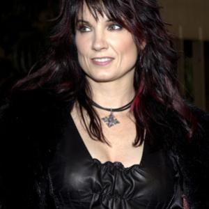 Meredith Brooks at event of Melissa Etheridge Live and Alone 2002