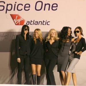 Geri Halliwell, Emma Bunton, Melanie Chisholm, Victoria Beckham, Melanie Brown, Spice Girls