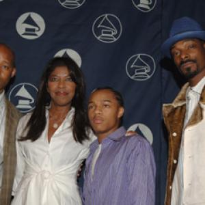 Natalie Cole, Snoop Dogg, Warren G. and Shad Moss