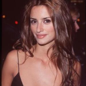 Penlope Cruz at event of The Muse 1999