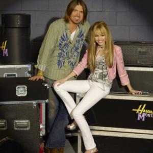 Still of Billy Ray Cyrus and Miley Cyrus in Hannah Montana (2006)