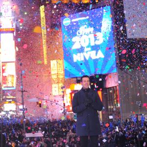 Carson Daly welcomes 2013 on New Years Eve With Carson Daly