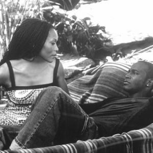 Still of Angela Bassett and Taye Diggs in How Stella Got Her Groove Back 1998