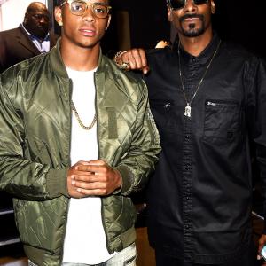 Snoop Dogg and Cordell Broadus at event of IHeartRadio Music Awards (2015)