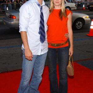 Jennie Garth and Peter Facinelli at event of Sesios pedos po zeme 2001