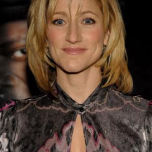Edie Falco at event of Freedomland (2006)