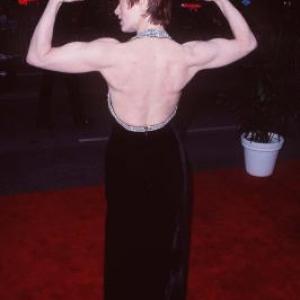 Frances Fisher at event of Titanikas (1997)