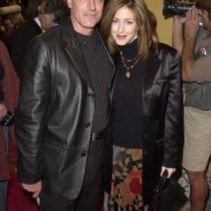 Joely Fisher at event of Thirteen Days 2000
