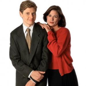 Dave Foley and Maura Tierney in NewsRadio 1995