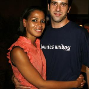 Troy Garity at event of Voces inocentes 2004