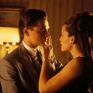 Still of Leonardo DiCaprio and Jennifer Garner in Pagauk jei gali 2002