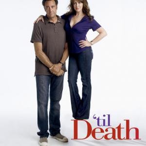 Still of Joely Fisher and Brad Garrett in 'Til Death (2006)