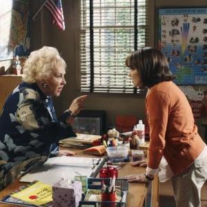 Still of Patricia Heaton and Doris Roberts in The Middle 2009